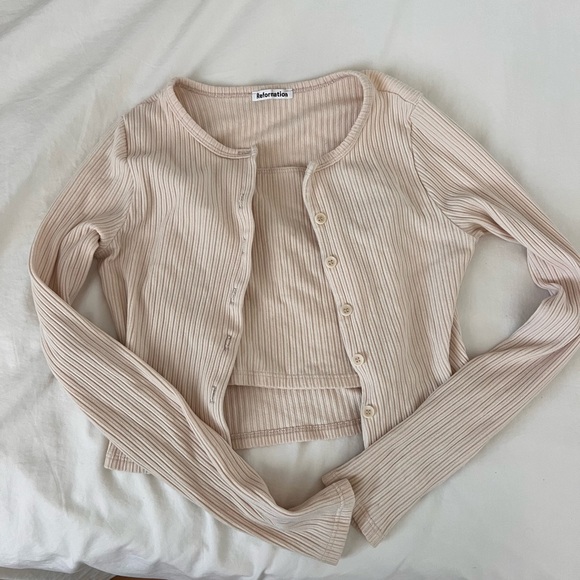 SOLD!! Reformation Ruby Cardigan Set - Picture 3 of 4